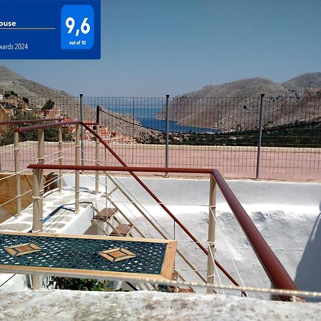 Marthas Traditional House Simi Dış mekan fotoğraf