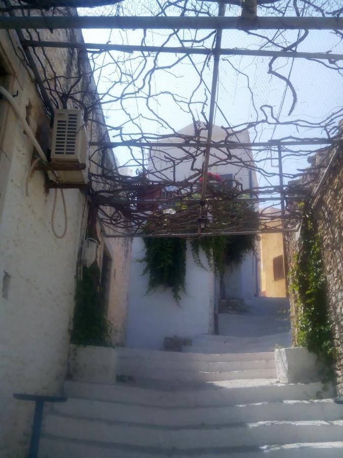 Marthas Traditional House Simi Dış mekan fotoğraf