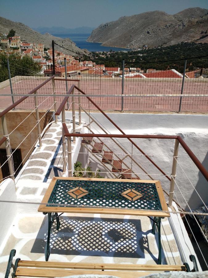 Marthas Traditional House Simi Dış mekan fotoğraf