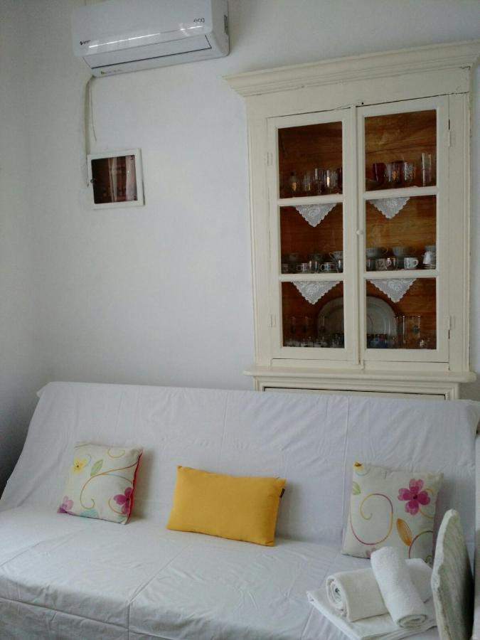 Marthas Traditional House Simi Dış mekan fotoğraf