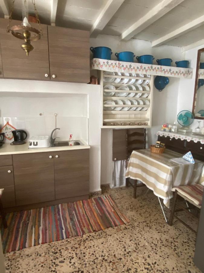 Marthas Traditional House Simi Dış mekan fotoğraf